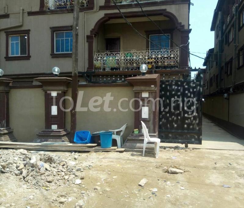 1 bedroom Flat / Apartment for rent Okemu Street Lagos