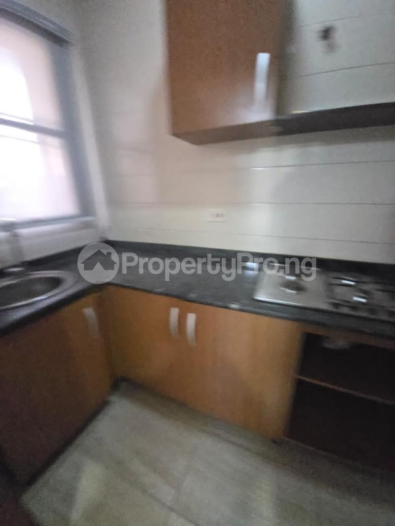 1 bedroom Flat / Apartment for rent Off Palace Road ONIRU Victoria Island Lagos