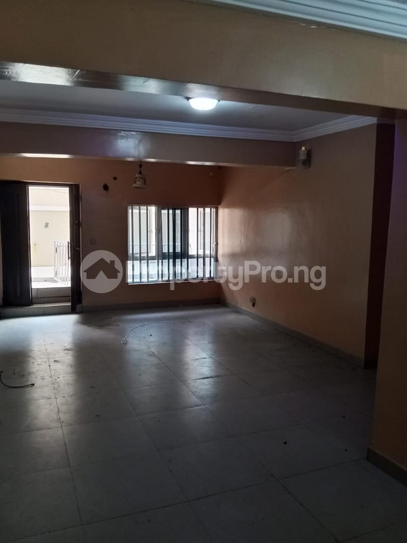 1 bedroom Flat / Apartment for rent Secured Estate Sabo Yaba Lagos