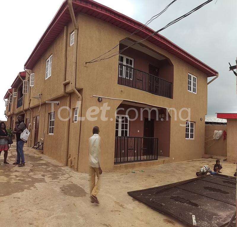 1 bedroom Flat / Apartment for rent Olowora Road, Omole phase 2 Ojodu Lagos