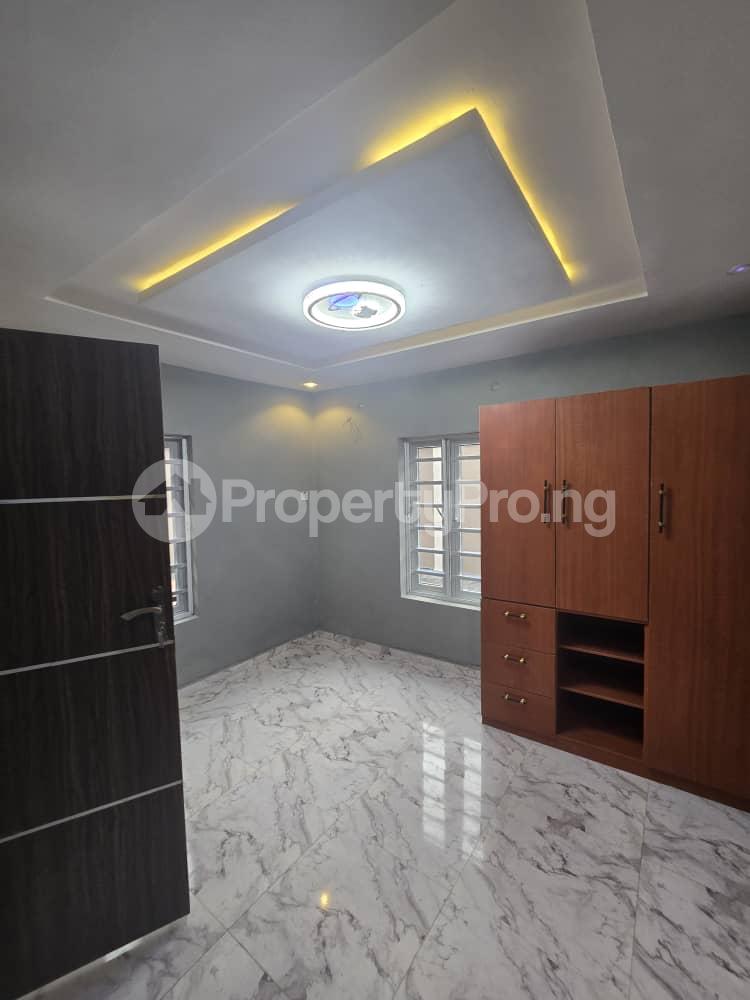 1 bedroom Flat / Apartment for rent In A Secured And Exclusive Neighborhood At Omole Phase 2 Gra Ojodu Berger Ikeja Lagos Omole phase 2 Ojodu Lagos