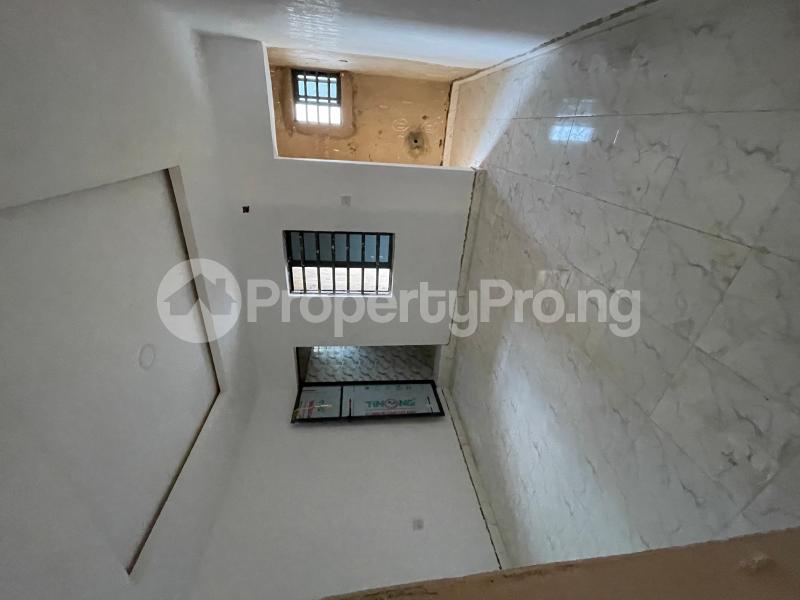 1 bedroom Flat / Apartment for rent Off Pedro, Palmgroove, Lagos. Palmgrove Shomolu Lagos