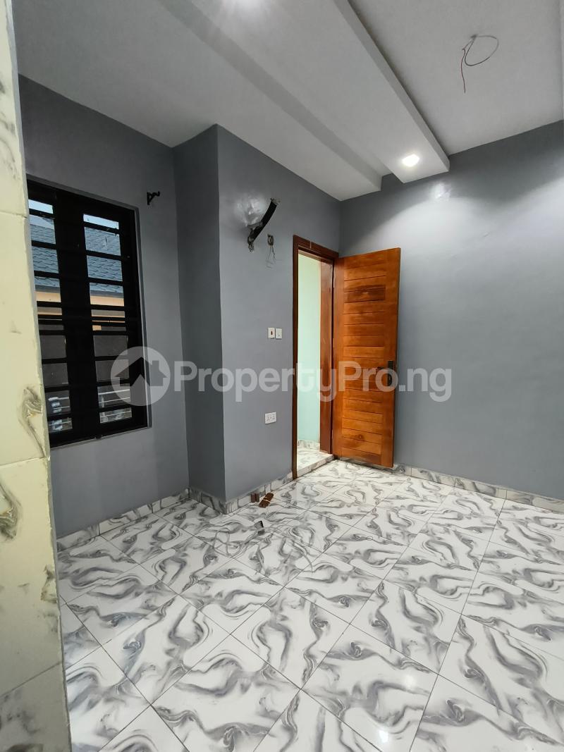 1 bedroom Flat / Apartment for rent Off Folagoro, Yaba, Lagos. Fola Agoro Yaba Lagos