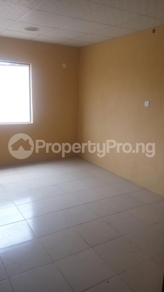 1 bedroom Self Contain for rent Oke Afa Isolo. Lagos Mainland Ajao Estate Isolo Lagos
