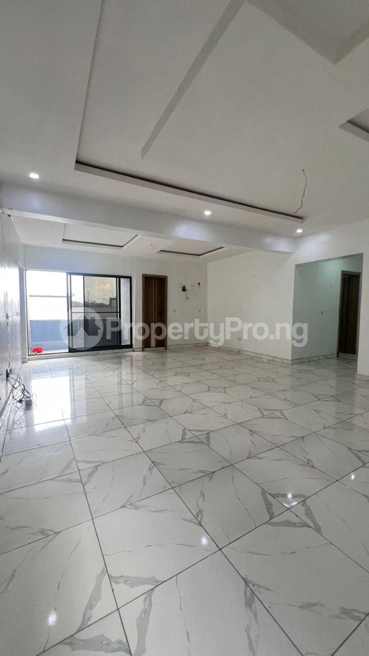 3 bedroom Flat / Apartment for sale Yabatech Gra Alagomeji Yaba Lagos