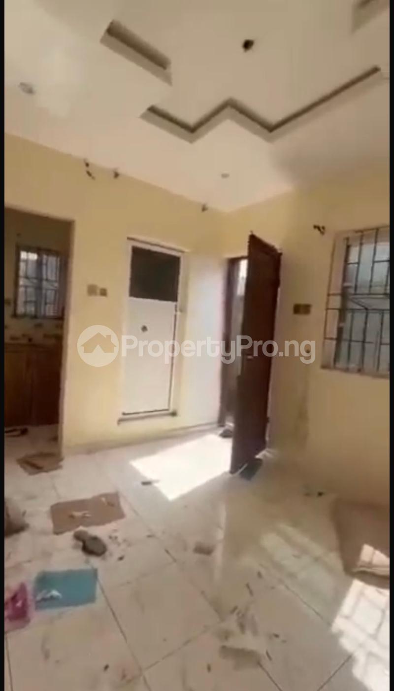 1 bedroom Flat / Apartment for rent Abule-Ijesha Yaba Lagos
