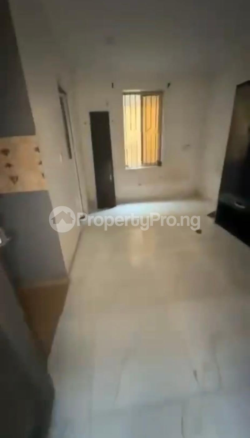 1 bedroom Flat / Apartment for rent Fadeyi Waec Akoka Yaba Lagos