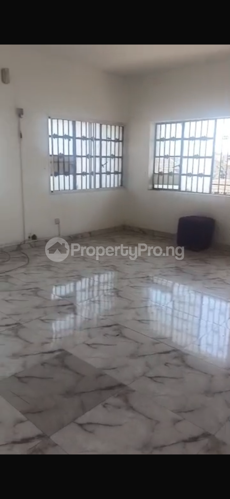 2 bedroom Flat / Apartment for rent In An Estate Soluyi Gbagada Lagos