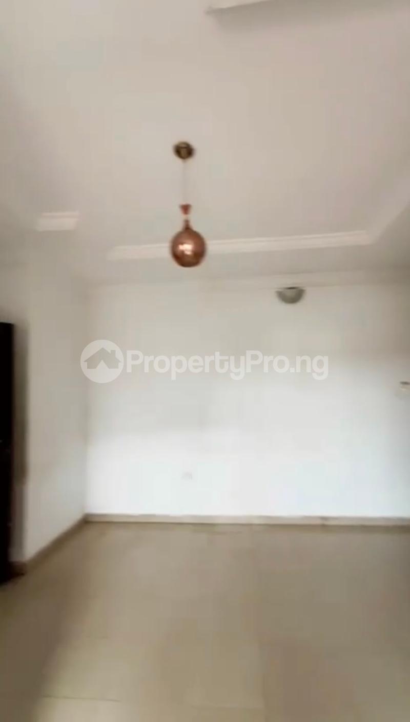 2 bedroom Flat / Apartment for rent Adeleye Street, Off Pedro Road Shomolu Lagos
