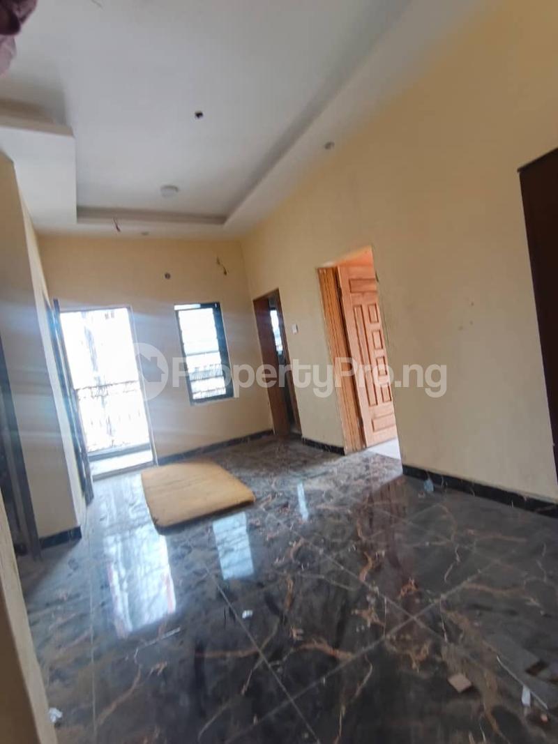 2 bedroom Flat / Apartment for rent Adekunle Ebutemetta, Yaba Ebute Metta Yaba Lagos