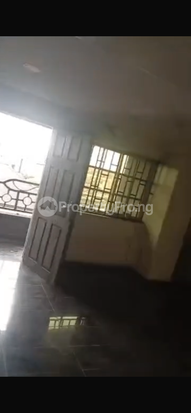3 bedroom Flat / Apartment for rent Off Bajulaye Road Shomolu Shomolu Lagos