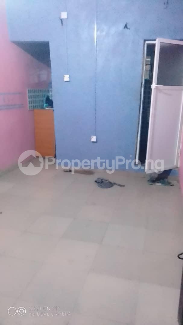 1 bedroom Flat / Apartment for rent .. Fola Agoro Yaba Lagos