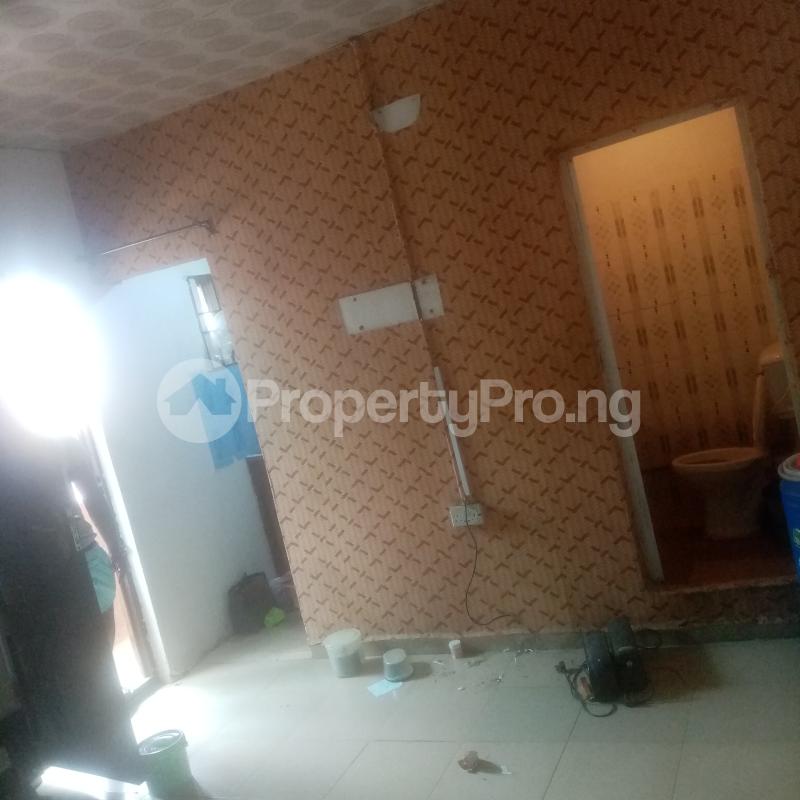 1 bedroom Flat / Apartment for rent   Fola Agoro Yaba Lagos