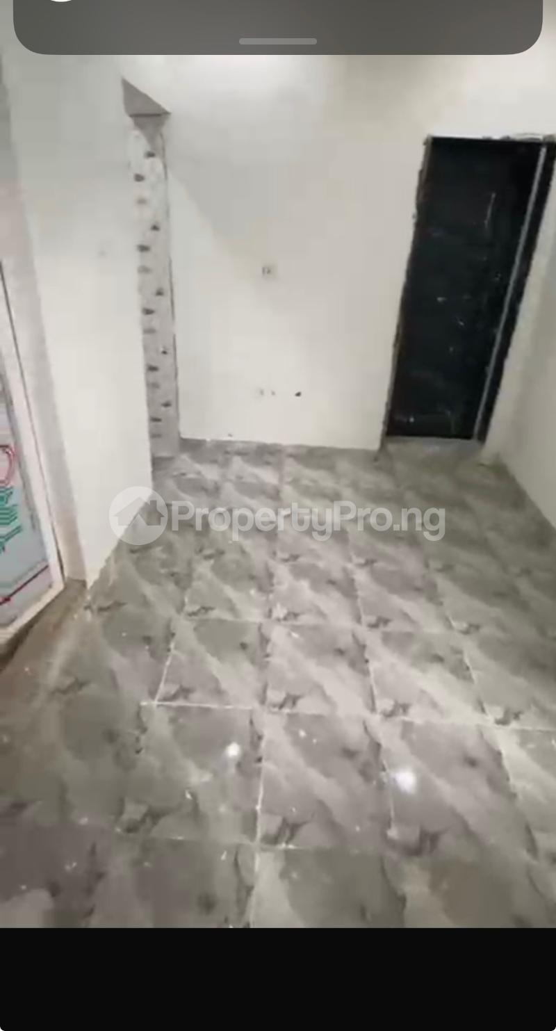 1 bedroom Flat / Apartment for rent Bajulaye Road Shomolu Lagos