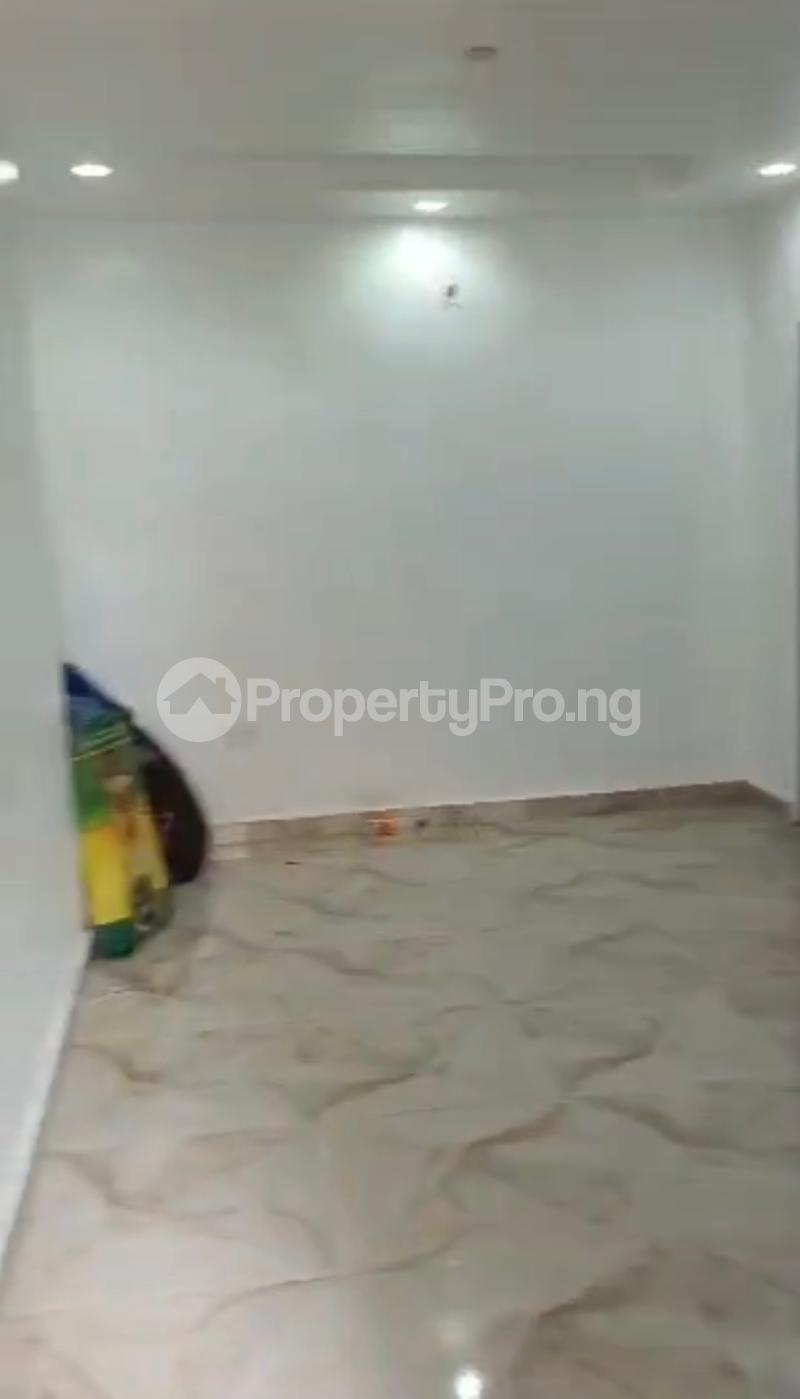 1 bedroom Flat / Apartment for rent Adekunle Yaba Lagos