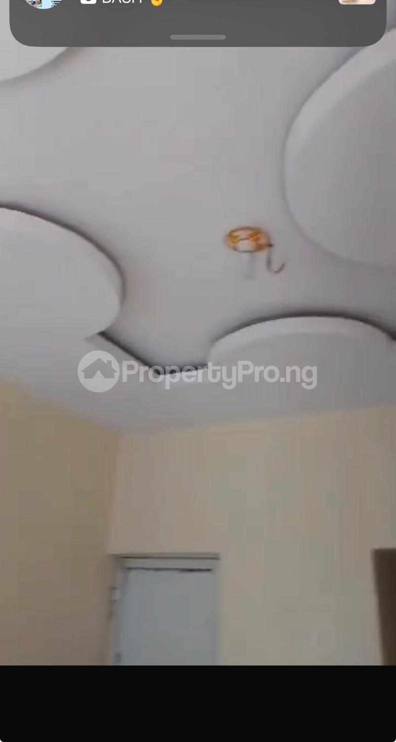 1 bedroom Flat / Apartment for rent Adekunle Yaba Lagos