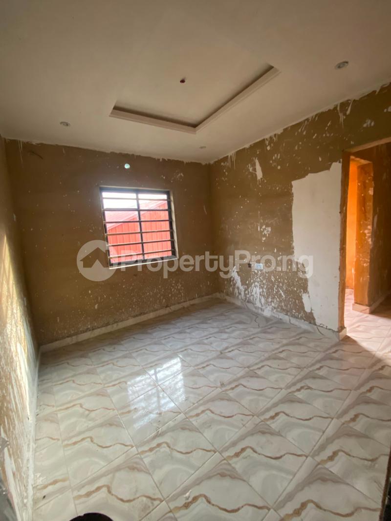 1 bedroom Flat / Apartment for rent Bajulaiye Rd Shomolu Shomolu Lagos