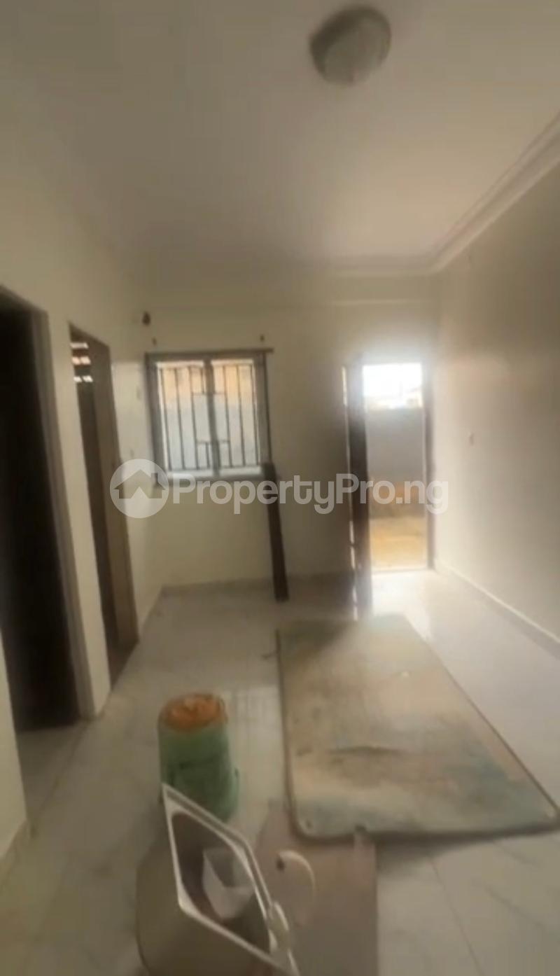 1 bedroom Flat / Apartment for rent Adekunle Yaba Lagos - 0