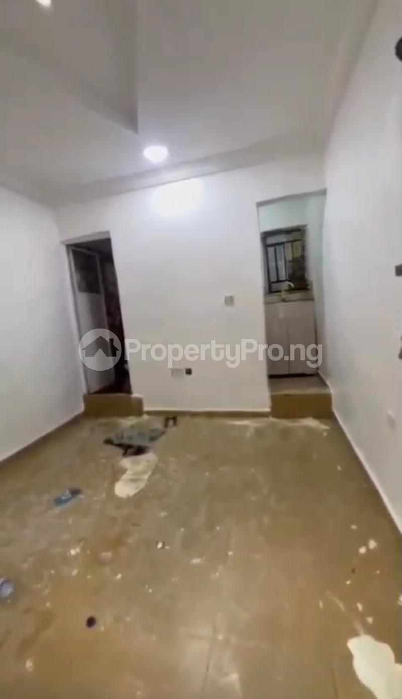 1 bedroom Flat / Apartment for rent Odubanjo Street Shomolu Lagos