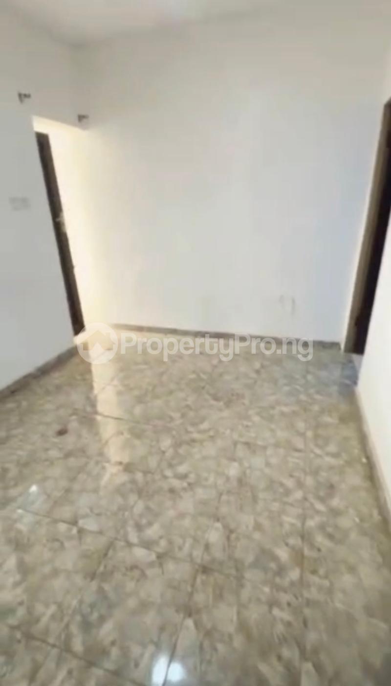 1 bedroom Flat / Apartment for rent Pedro Road, Ladilak Shomolu Lagos