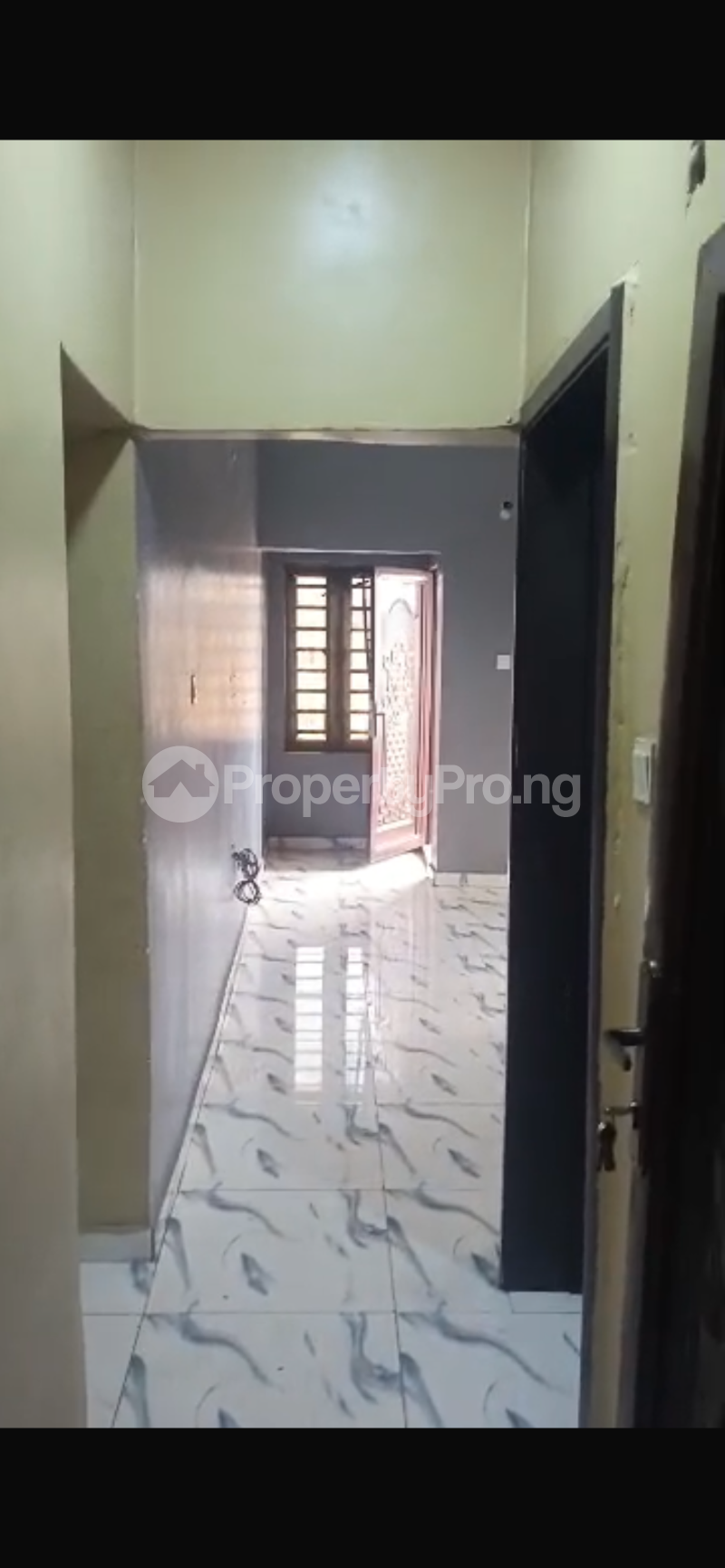 2 bedroom Flat / Apartment for rent Adekunle Yaba Lagos