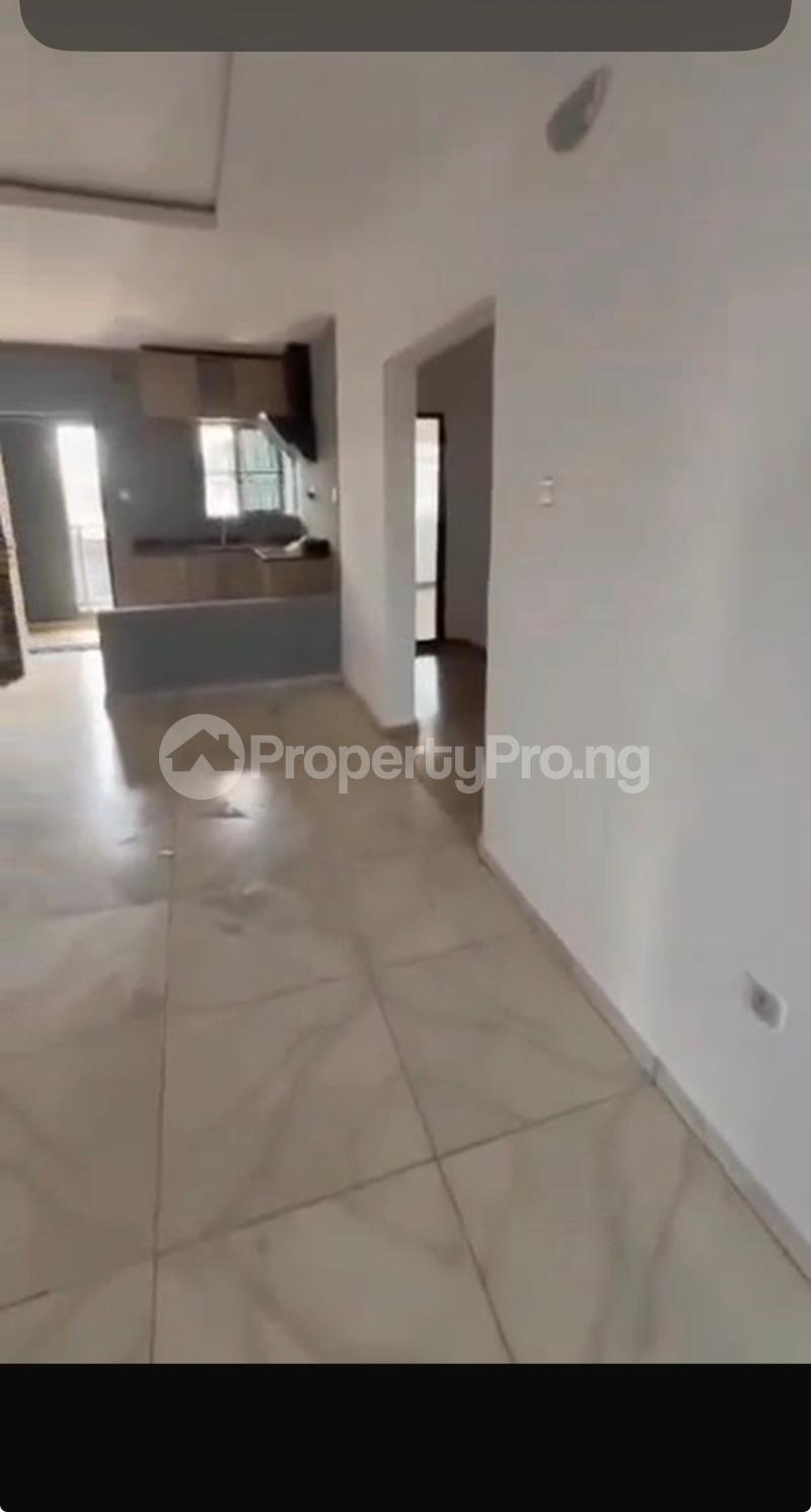 2 bedroom Flat / Apartment for rent Off Shipeolu Road Palmgrove Shomolu Lagos