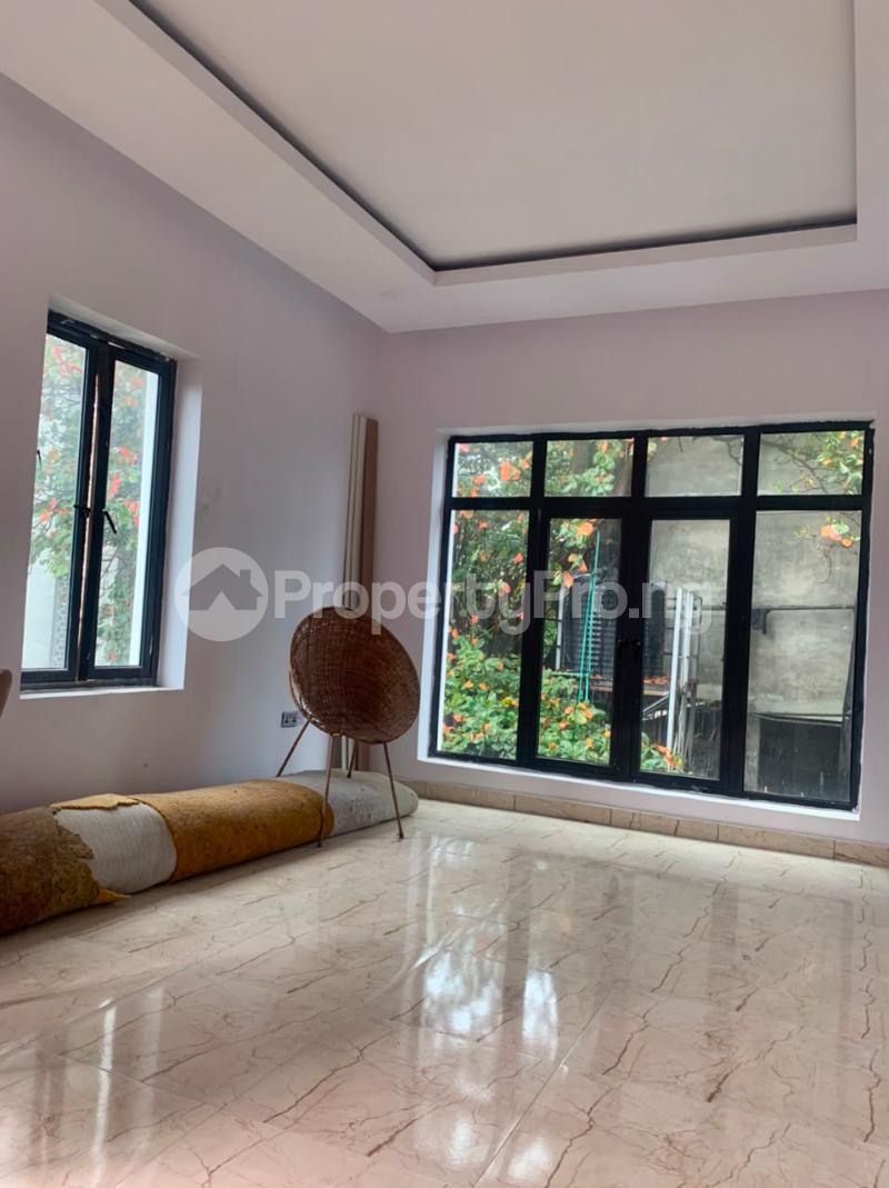 1 bedroom Flat / Apartment for rent The Property Located Within A Good Neighborhood Adeola Odeku Victoria Island Lagos