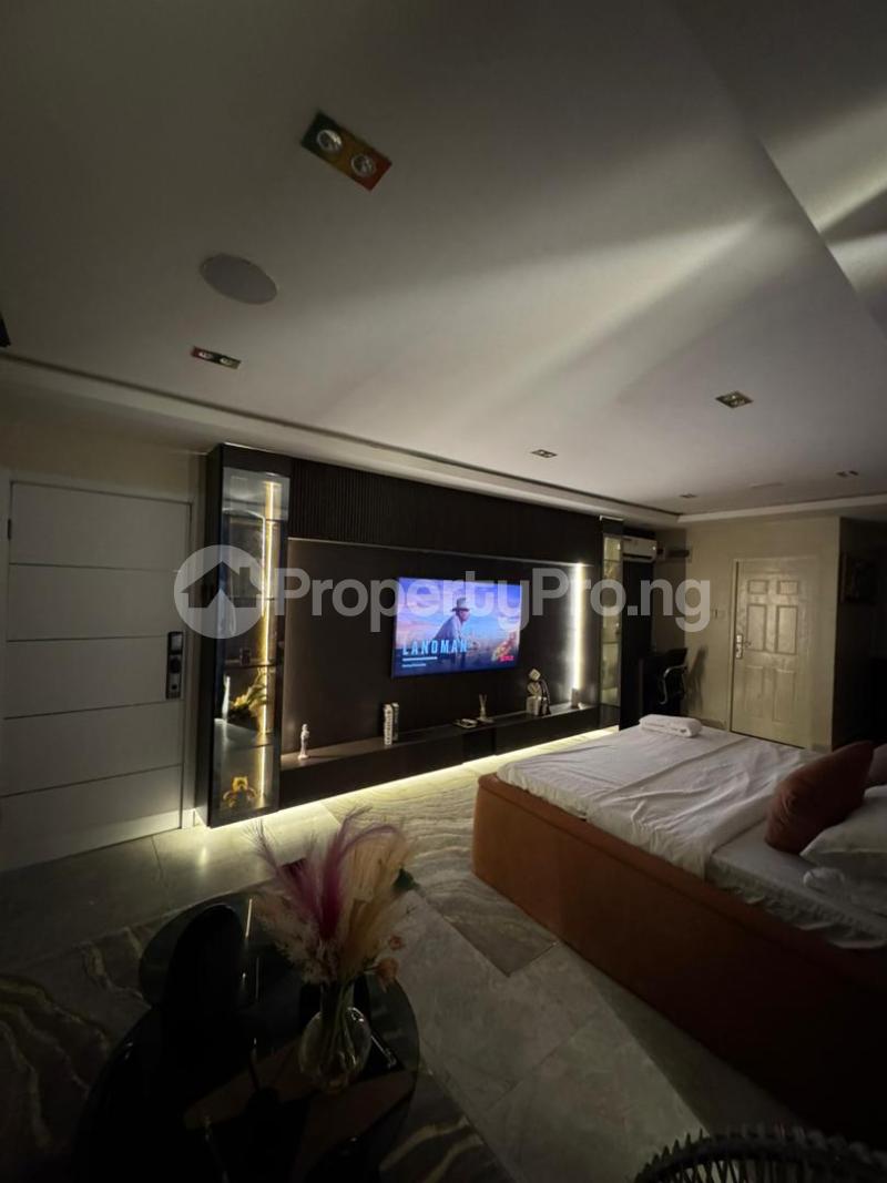 1 bedroom Flat / Apartment for shortlet Off Admiralty Road, Lekki Phase 1, Admiralty Road Lekki Lagos