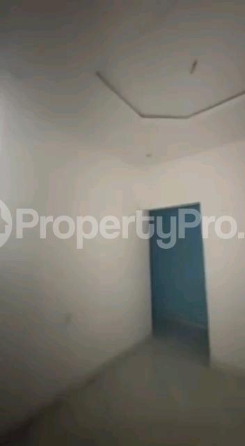 1 bedroom Flat / Apartment for rent Off Ladilak Bariga Lagos