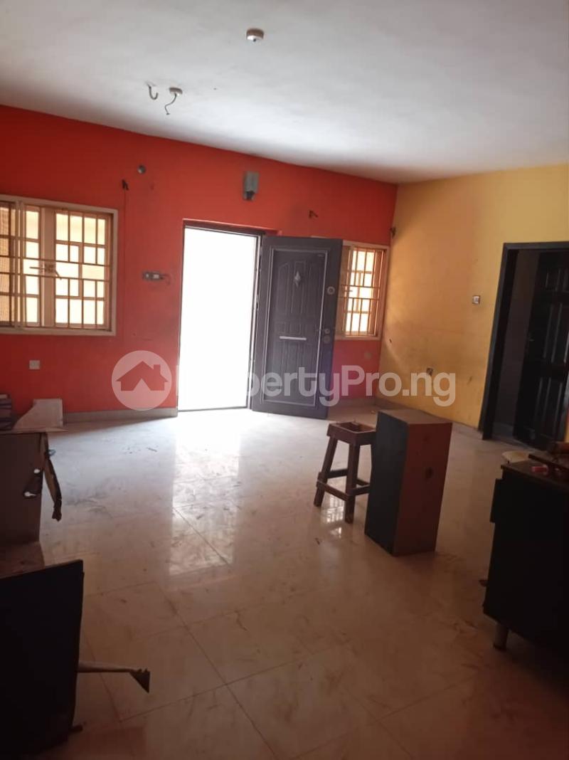 3 bedroom Flat / Apartment for rent Onipanu Shomolu Lagos