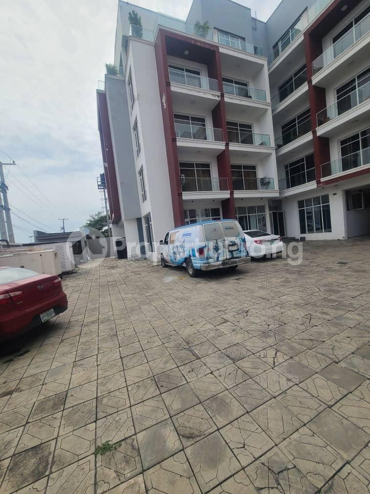 3 bedroom Flat / Apartment for rent Palace Road, ONIRU Victoria Island Lagos