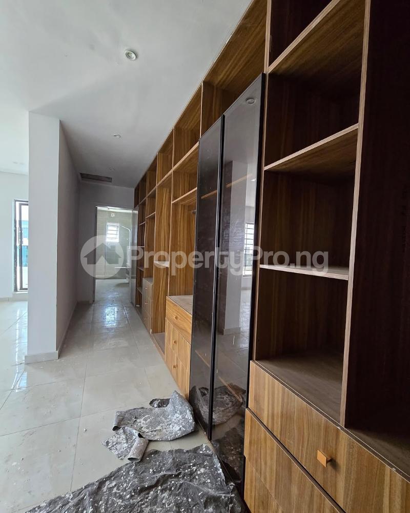 4 bedroom House for sale Cowrie Creek Estate Ikate Lekki Lagos