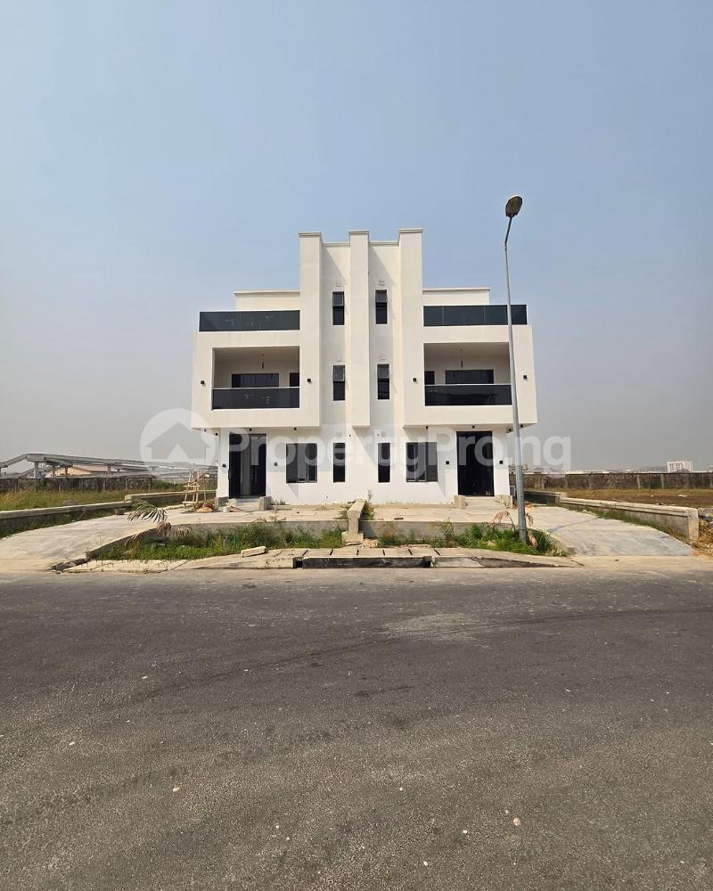 4 bedroom House for sale Cowrie Creek Estate Ikate Lekki Lagos