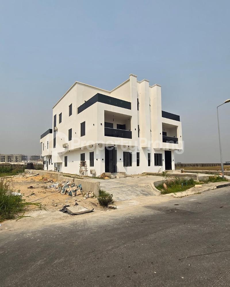 4 bedroom House for sale Cowrie Creek Estate Ikate Lekki Lagos