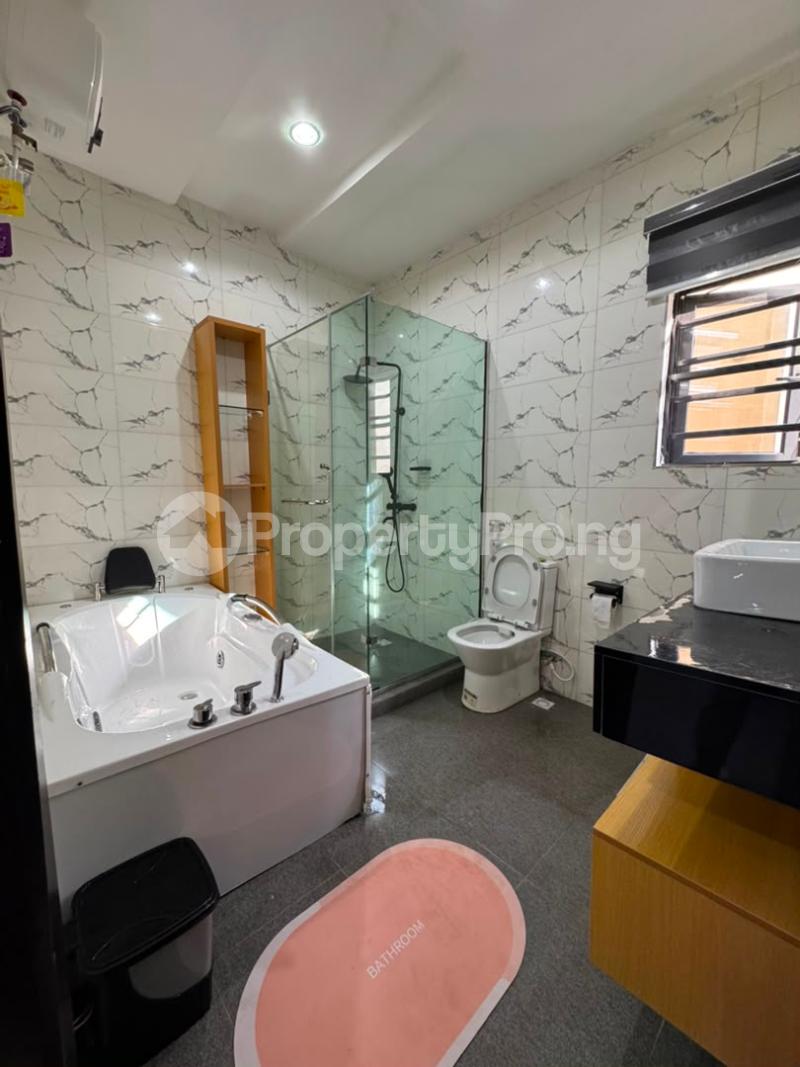 3 bedroom Flat / Apartment for shortlet Ikolaba Ikolaba Ibadan Oyo