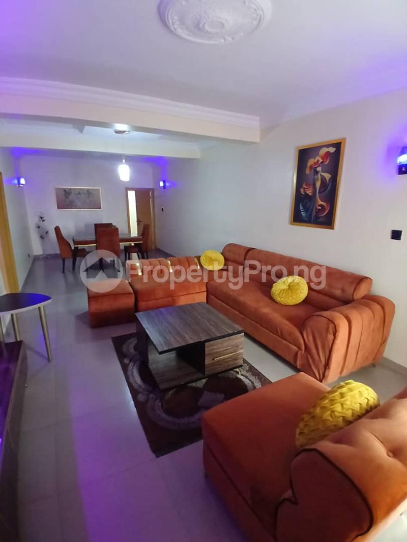 10 bedroom Flat / Apartment for shortlet Alimosho Lagos