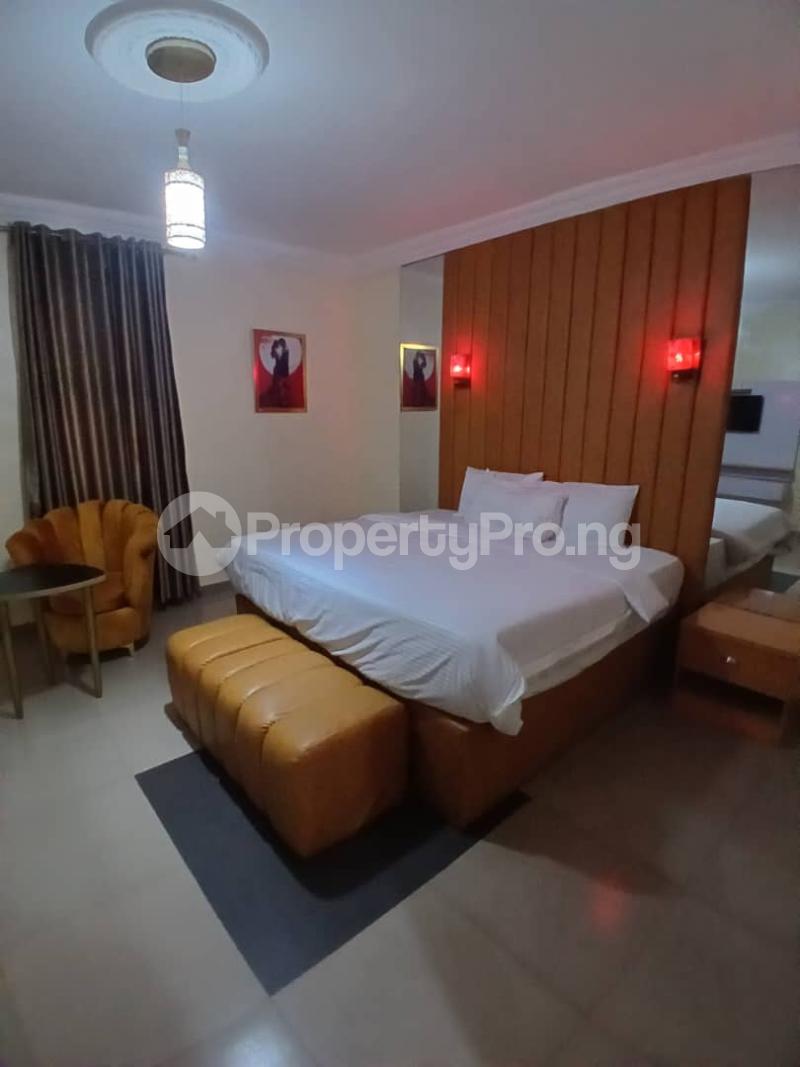 10 bedroom Flat / Apartment for shortlet Egbeda Alimosho Lagos