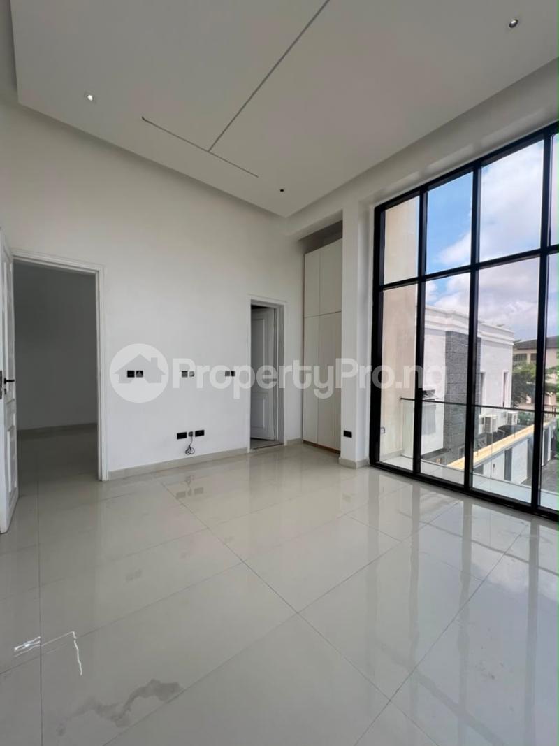 3 bedroom Flat / Apartment for rent Lekki Phase 1 Lekki Lagos