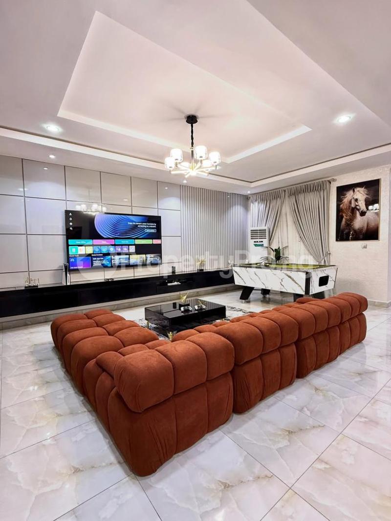 3 bedroom Flat / Apartment for shortlet Wuse 2 Abuja - 0
