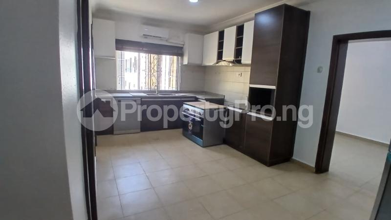 3 bedroom Flat / Apartment for rent ONIRU Victoria Island Lagos