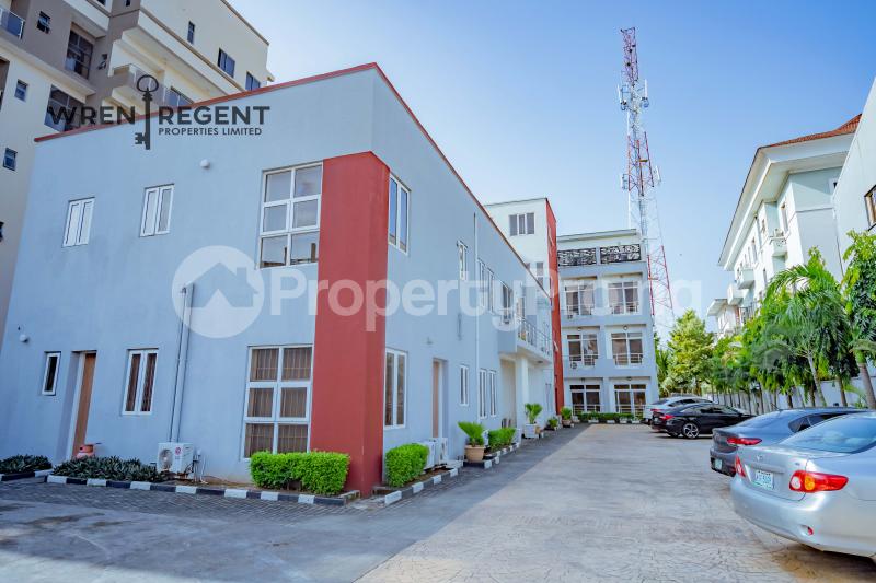 3 bedroom Flat / Apartment for rent ONIRU Victoria Island Lagos