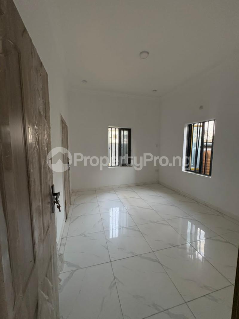 3 bedroom Flat / Apartment for sale Salem Ikate Lekki Phase 1 Lekki Lagos