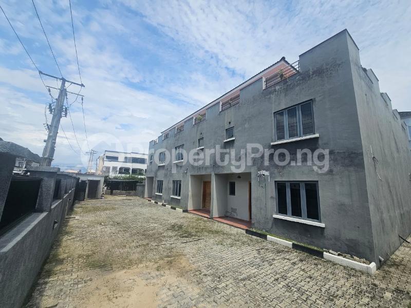 3 bedroom House for rent Off Chevron Lekki Lagos