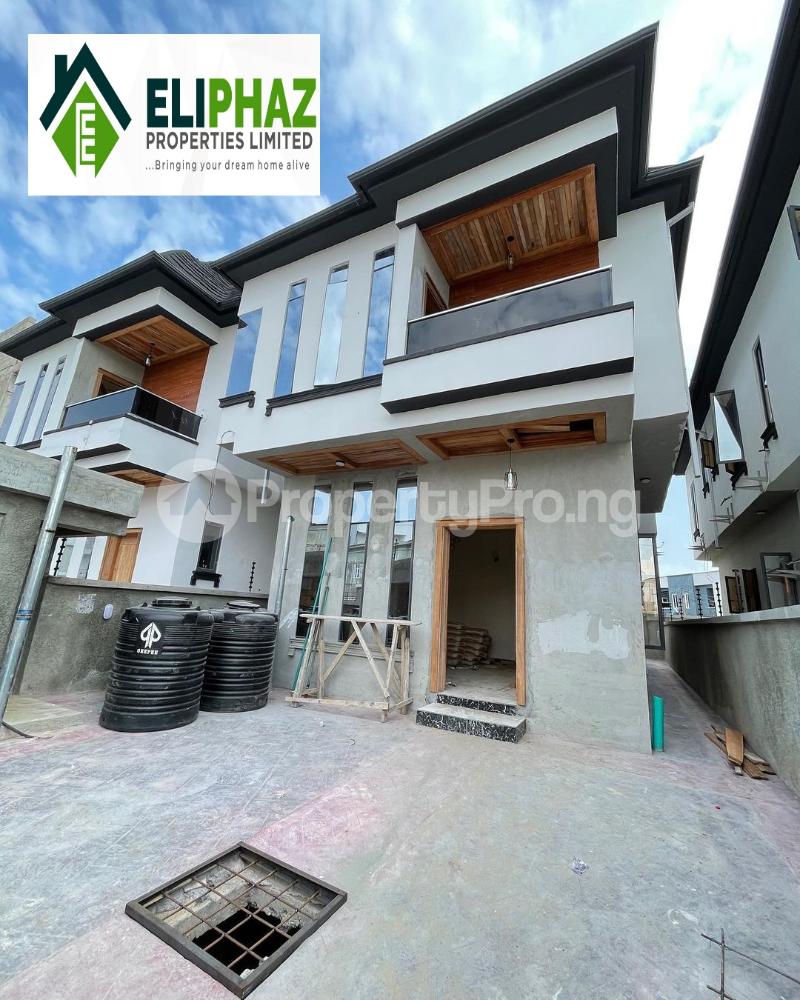 4 bedroom House for sale   chevron Lekki Lagos