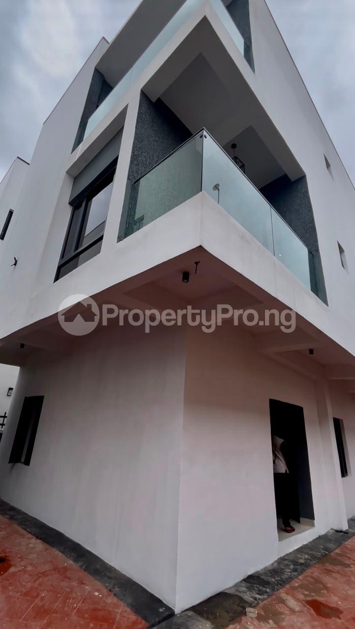 4 bedroom House for sale Adeniyi Jones Ikeja Lagos
