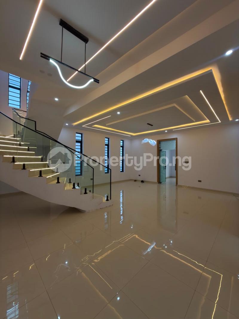 4 bedroom House for sale Alao Akala Way, Akobo, Ibadan. Akobo Ibadan Oyo
