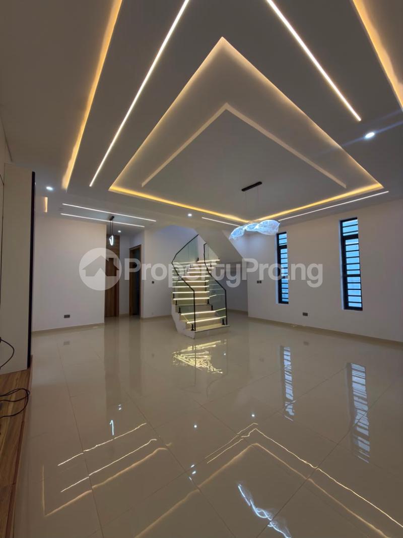 4 bedroom House for sale Alao Akala Way, Akobo, Ibadan. Akobo Ibadan Oyo