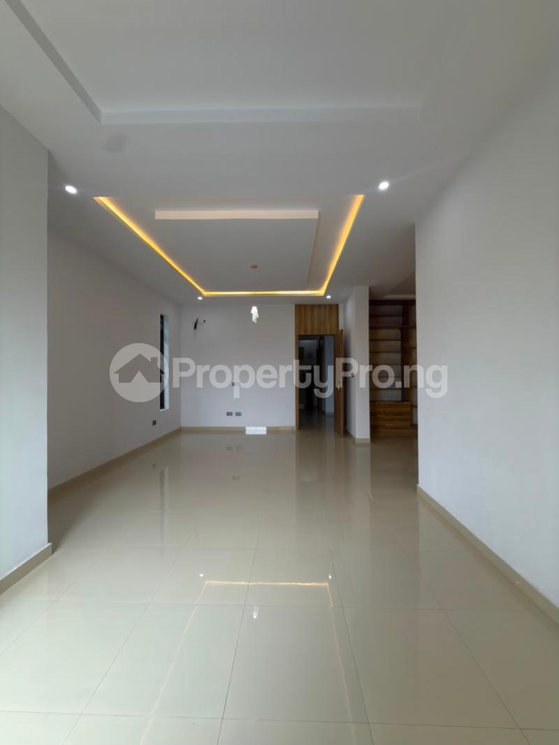 4 bedroom House for sale Alao Akala Way, Akobo, Ibadan. Akobo Ibadan Oyo