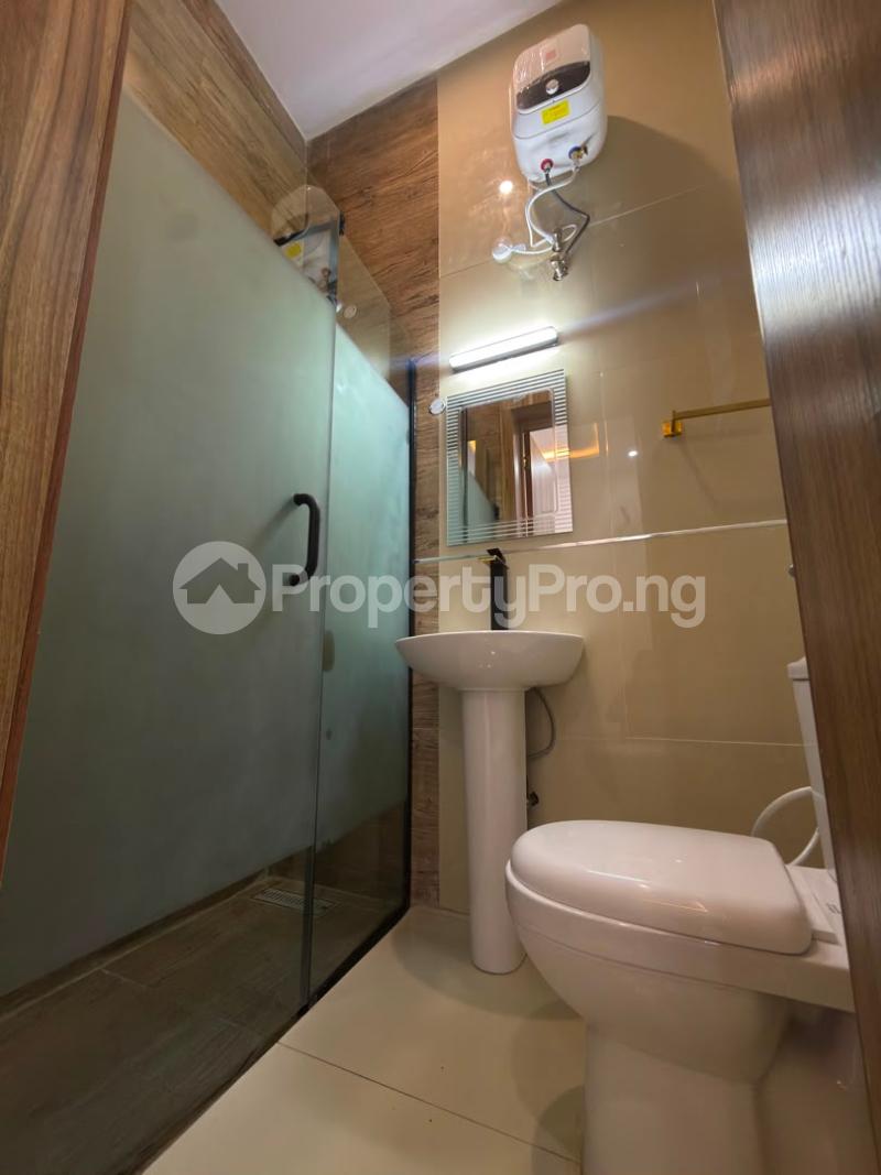 4 bedroom House for sale Alao Akala Way, Akobo, Ibadan. Akobo Ibadan Oyo