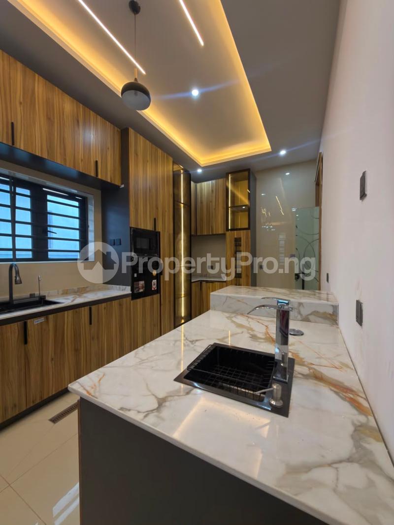 4 bedroom House for sale Alao Akala Way, Akobo, Ibadan. Akobo Ibadan Oyo
